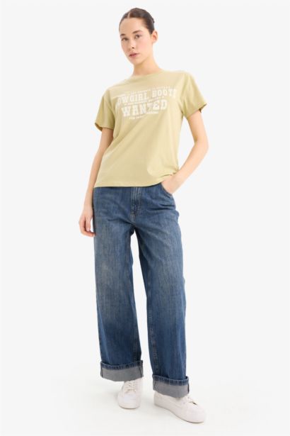 تي شيرت نص كم قصة عادية بياقة مستديرة