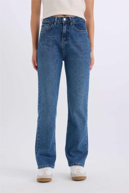 Straight Fit High Waist Ankle Length Washed Jeans