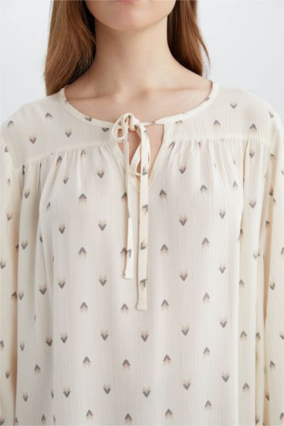 Regular Fit Crew Neck Long Sleeve Blouse