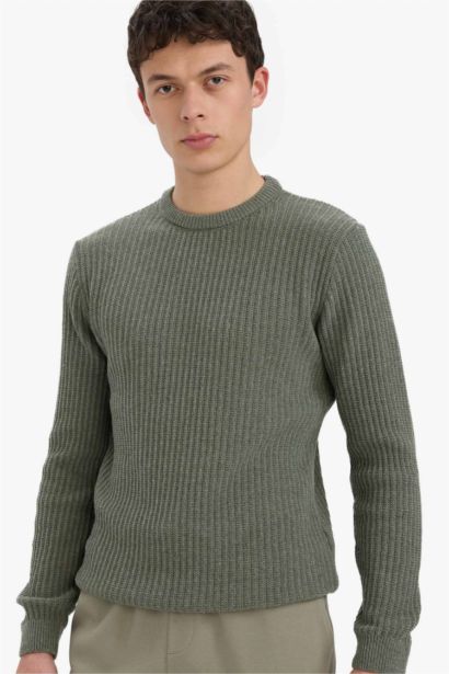 Standard Fit Crew Neck Knitwear Pullover