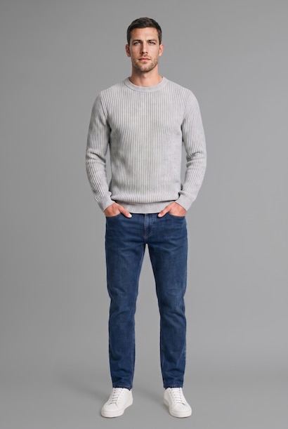 Standard Fit Crew Neck Ribbed Knit Pullover