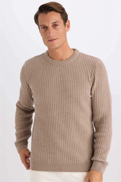 Standart Fit Bisiklet Yaka Dokulu Triko Kazak