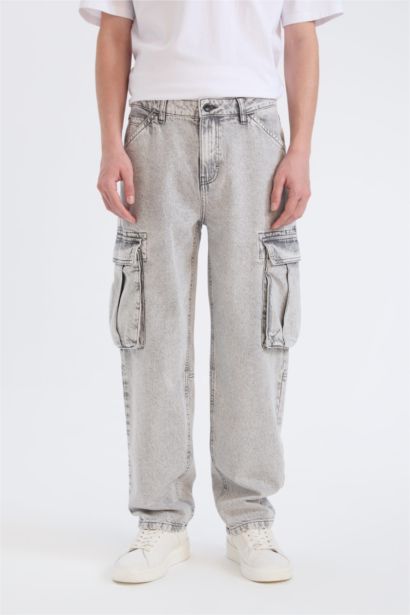 Relax Fit Wide Leg Jeans