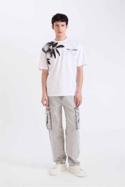 Relax Fit Wide Leg Jeans