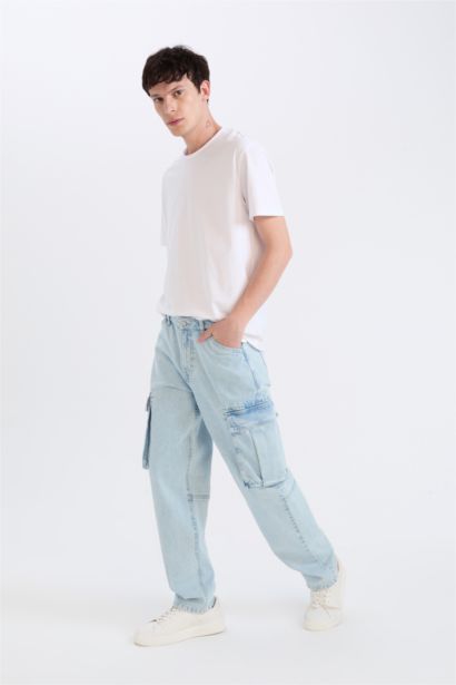 بنطلون جينز جينز قصة مريحة برجل واسع