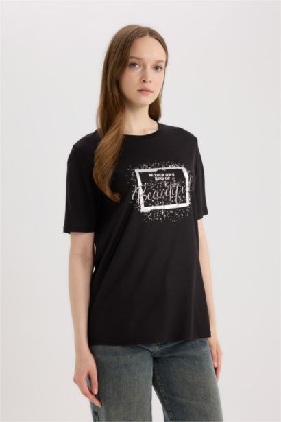 Traditional Regular Fit Crew Neck Short Sleeve T-Shirt