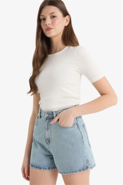 Mom Fit Yüksek Bel Crop Fit Jean Şort