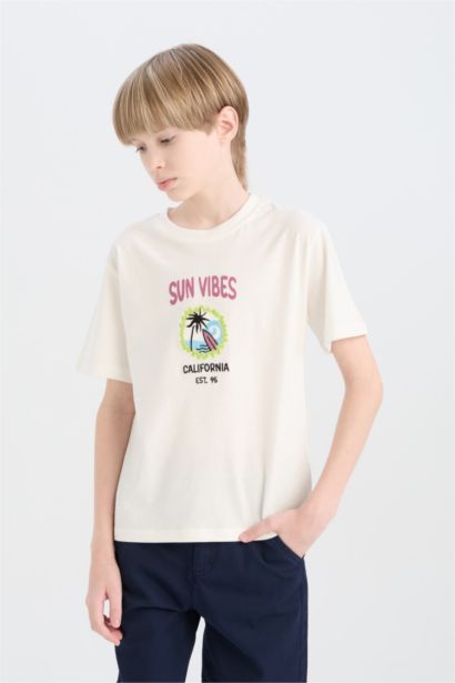 تيشيرت نص كم مطبوعة قصة عادية بياقة مستديرة