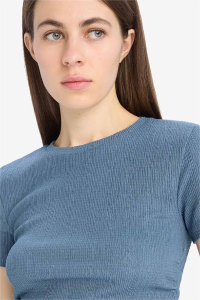 Slım Fıt Bisiklet Yaka Bürümcük Kısa Kollu Tişört