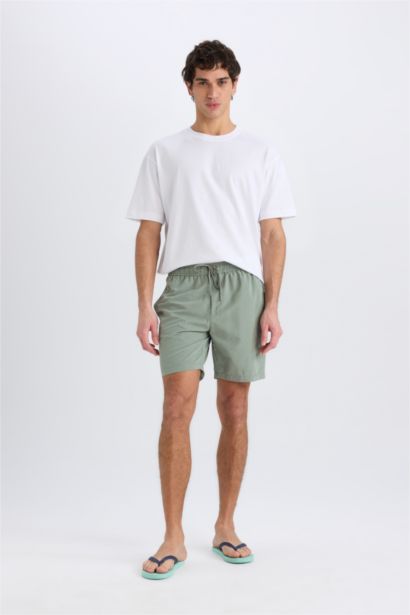 Regular Fit Kısa Boy Yumuşak Tuşeli Deniz Şortu