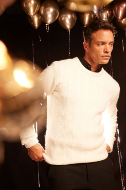 Standard Fit Knitwear Pullover