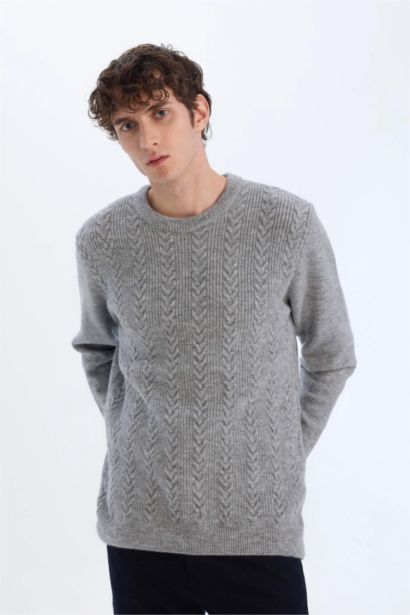 Standard Fit Crew Neck Knitwear Pullover