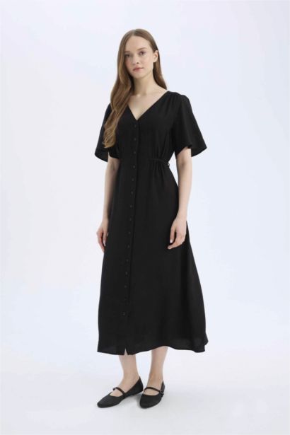 A Cut V-Neck Butterfly Sleeves Dress