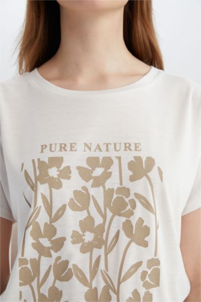 Regular Fıt Bisiklet Yaka Çiçekli Kısa Kollu Tişört