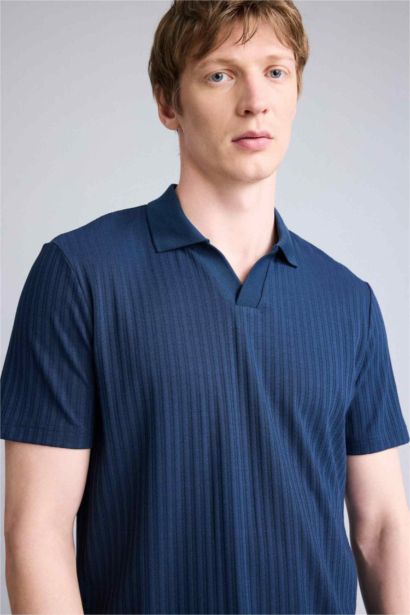 T-shirt Polo froissé à manches courtes et coupe régulière