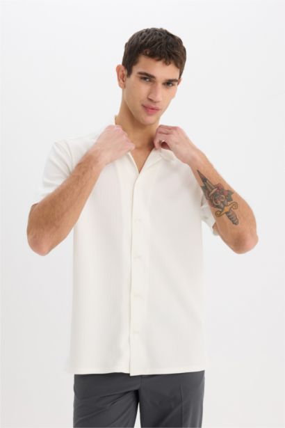 Regular Fit Polo Collar Short Sleeve Shirt