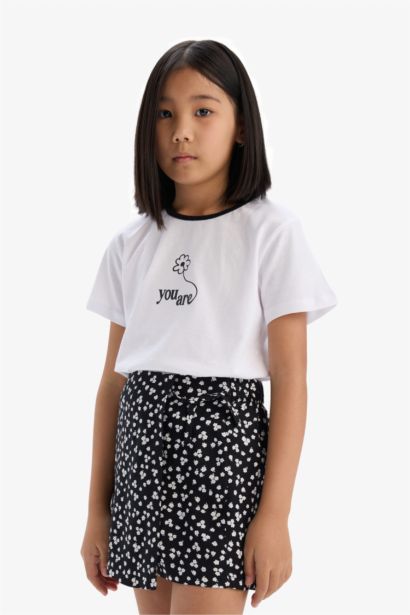 Ensemble de t-shirt et jupe-short imprimée pour fille