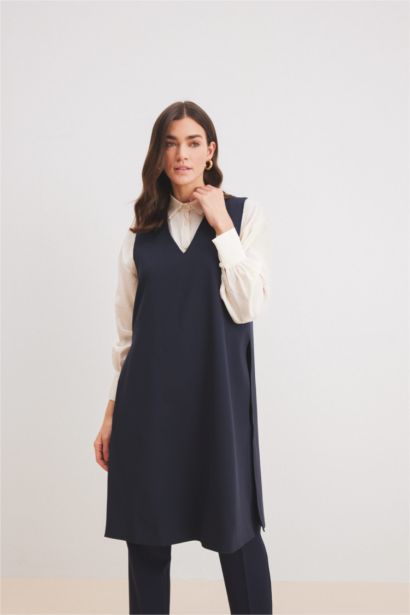 جيلي قصة عادية بياقة V