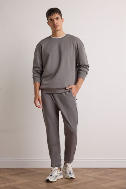 Boxy Fit Crew Neck Basic Sweatshirt