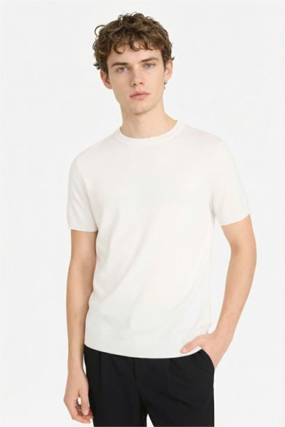 Standard Fit Crew Neck Knitwear T-Shirt