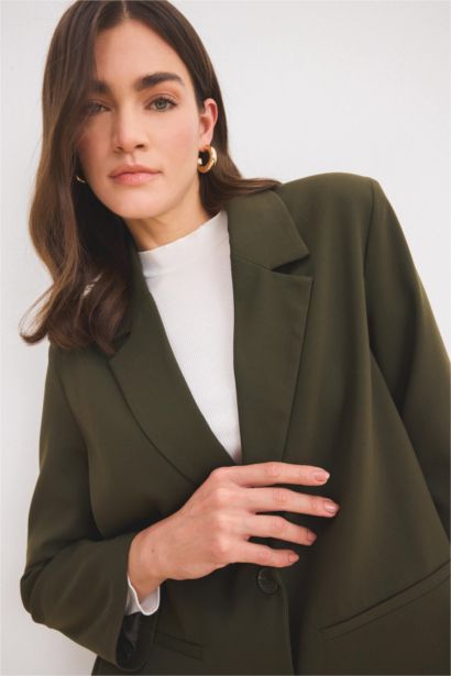 فيست بليزر قصة عادية بياقة بليزر