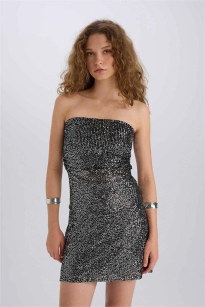 Straplez Payetli Kumaş Bluz