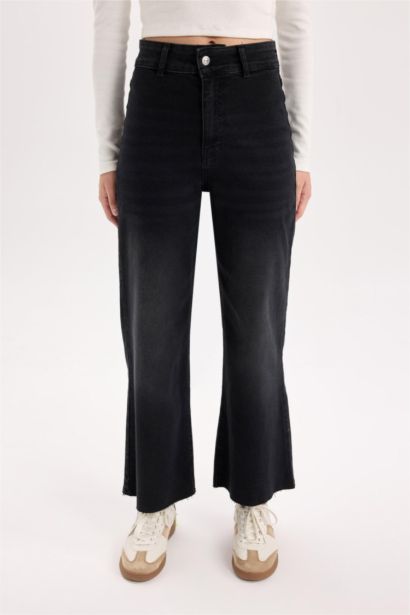 Pantalon Jean à coupe Culotte