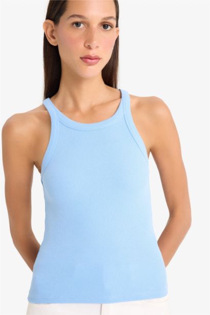 تانك توب مضلع سليم فيت بياقة هالتر