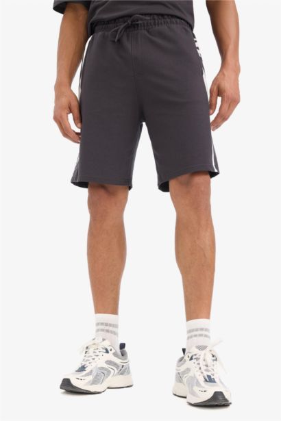 DeFactoFit NBA Brooklyn Nets Oversize Fit Crop Shorts