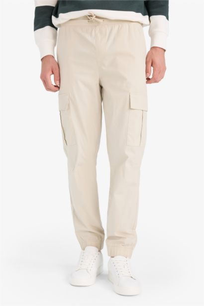 بنطلون جوجر باراشوت قصة عادية