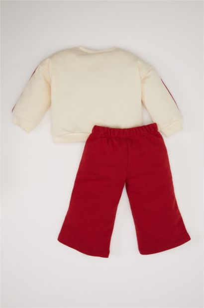 طقم بنات من قطعتين سويت شرت بطبعة شعار برقبة مستديرة و سروال