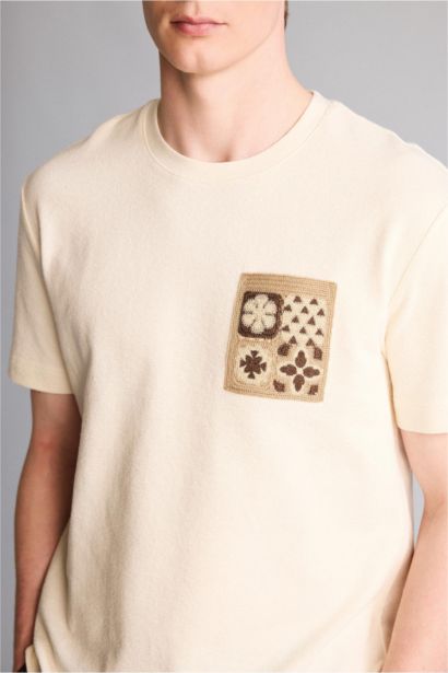 Regular Fıt Bisiklet Yaka Kısa Kollu Tişört