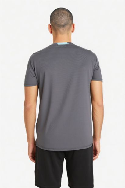 تيشيرت رياضي قصة عادية برقبة مستديرة من DeFactoFit