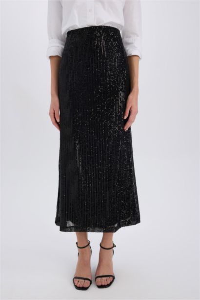 A Cut Sequined Fabric Normal Waist Maxi Knitted Skirt