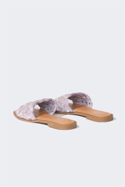 Woman Pearl Detail Flat Base Slippers