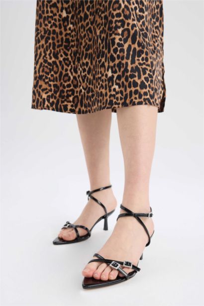 Woman Faux Leather Heeled Sandals