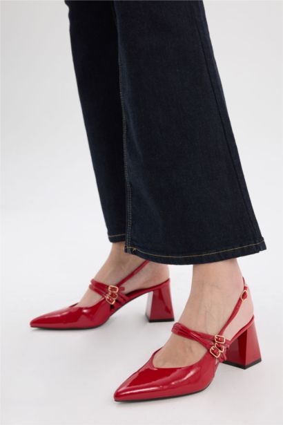 Woman Faux Leather Heeled Sandals