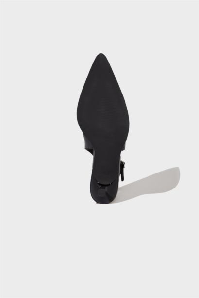 Woman Faux Leather Heeled Sandals