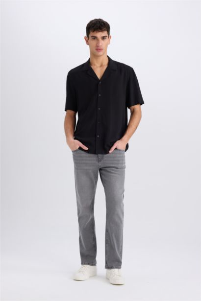 قميص نص كم قصة عادية بياقة عالية