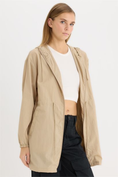 Su Geçirmez Regular Fit Kapüşonlu Hafif Uzun Yağmurluk