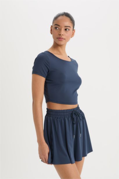 تيشيرت كروب توب رياضي كحلي نص كم من DeFactoFit