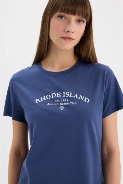 تيشيرت نص كم مطبوع قصة عادية برقبة مستديرة