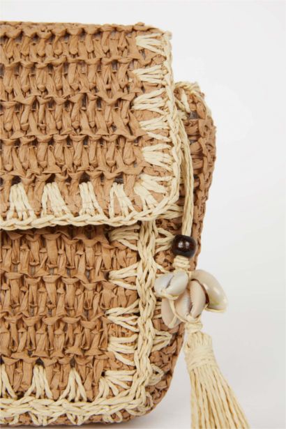 حقيبة نسائية من قش