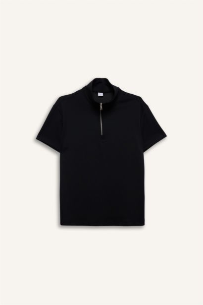 Standart Fıt Dik Yaka Sporcu Modal Kısa Kollu Tişört