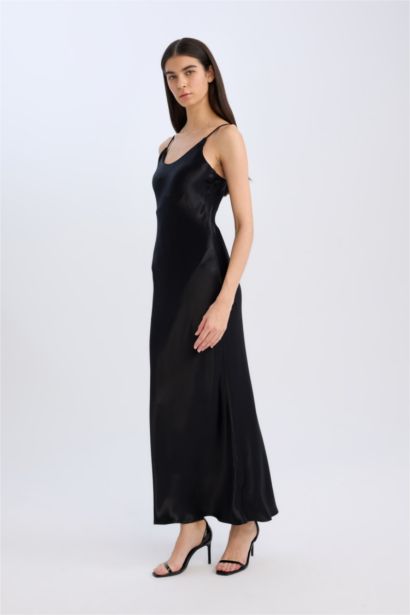 Slim Fit Viscose Strappy Maxi Black Dress