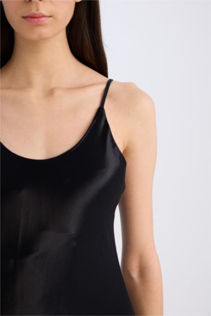 Slim Fit Viscose Strappy Maxi Black Dress