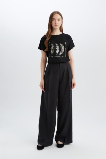 Regular Fit Crew Neck Short Sleeve T-Shirt