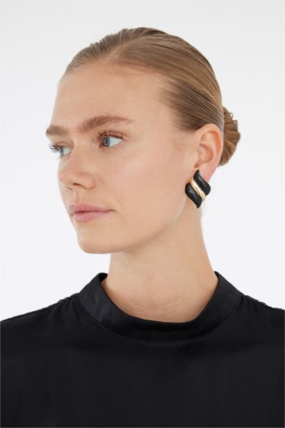 Женские серьги, черные и золотые