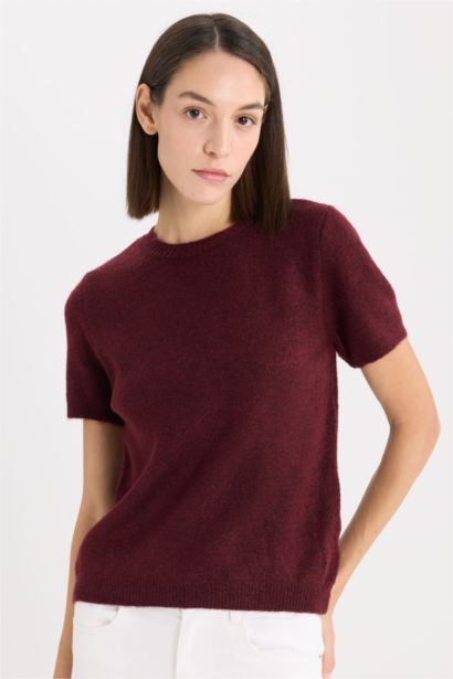 T-shirt en tricot basique à manches courtes et col rond Coupe régulière