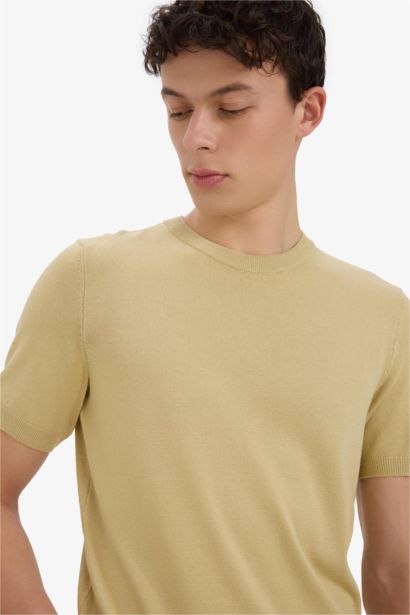 Standard Fit Crew Neck Knitwear T-Shirt